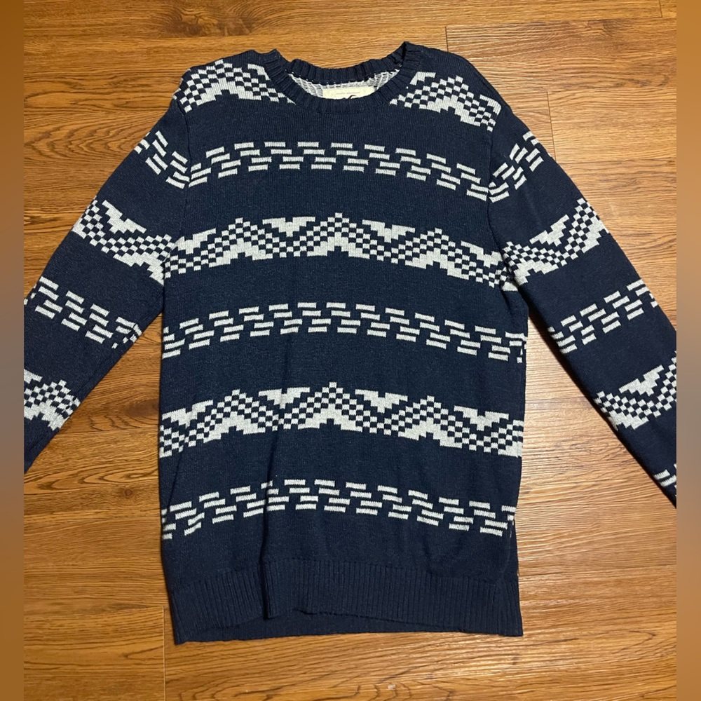 American eagle sweater never worn